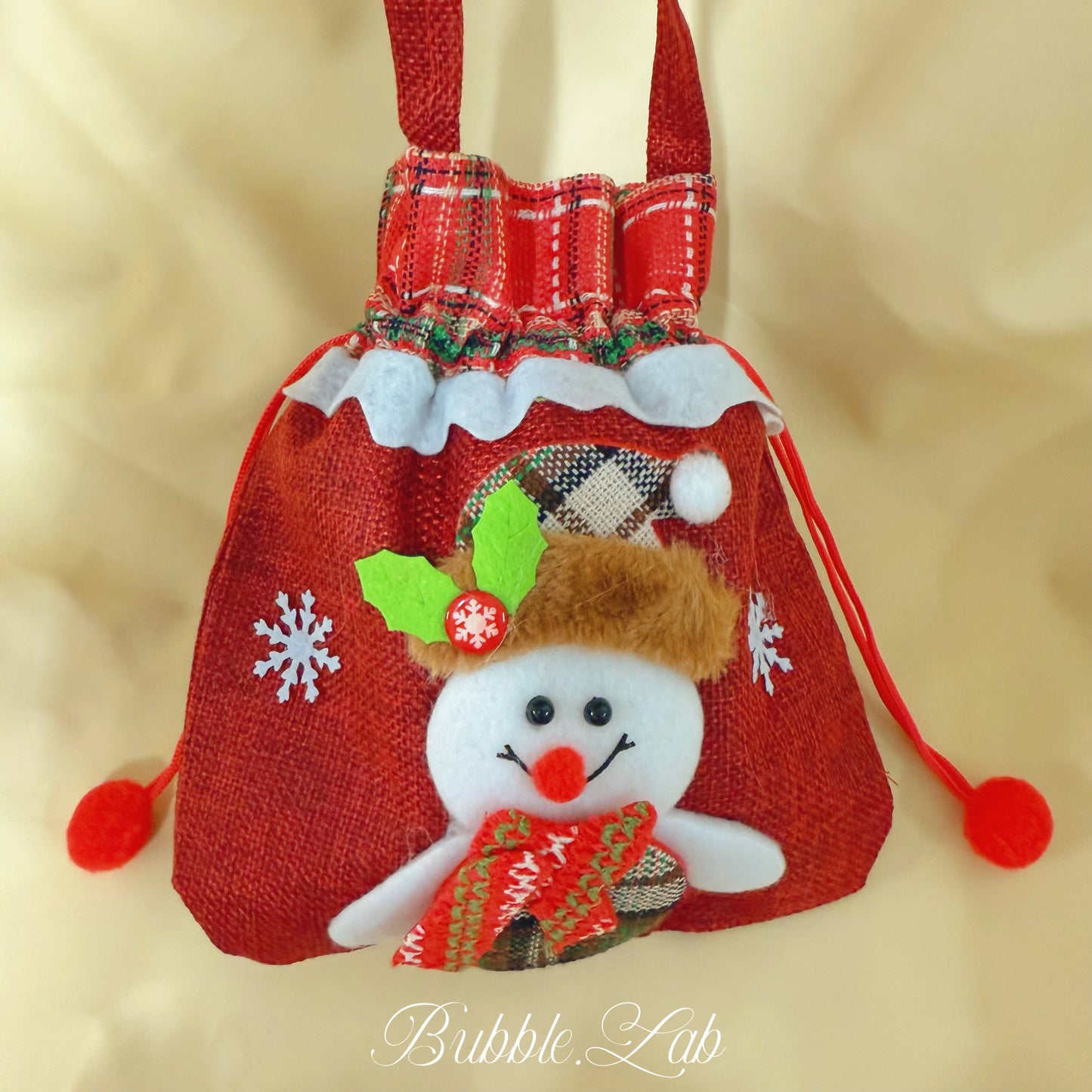 🎄 Christmas Burlap-Style Gift Bags