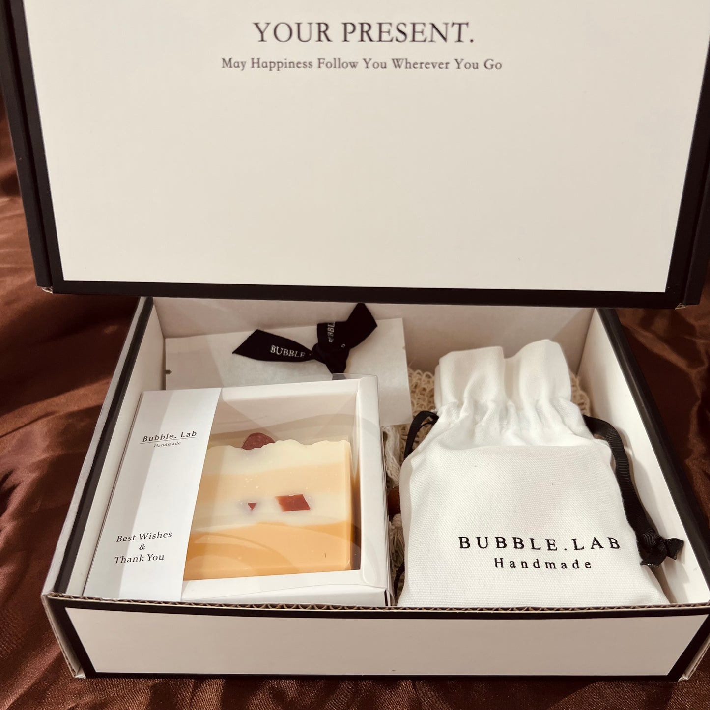 Strawberry Cake Gift box(2 Main Items)