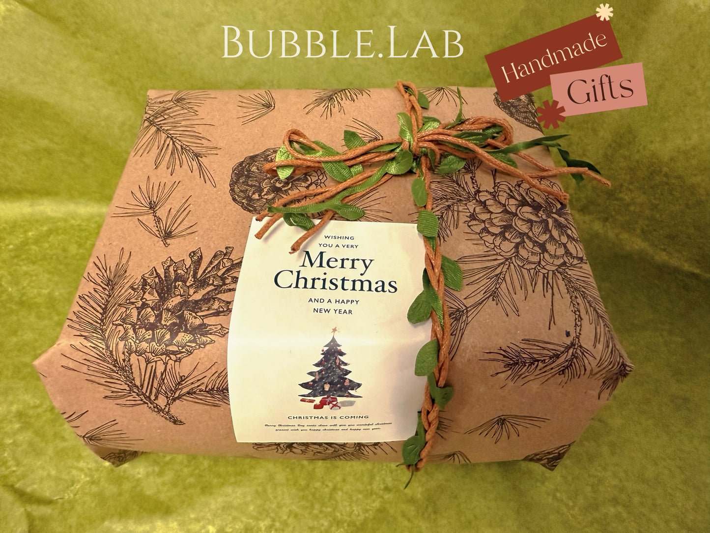 🌳“Forest Whisper”-Pine & Squirrel Gift